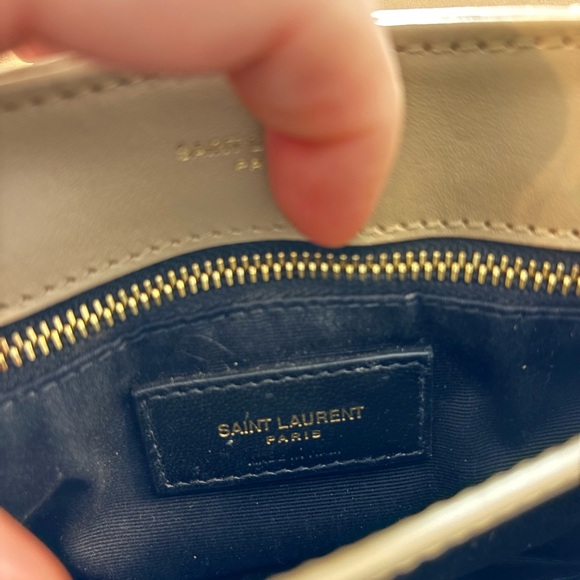 SAINT LAURENT

Calfskin Y Quilted Monogram Toy Loulou Crossbody Bag Dark Beige - Picture 5 of 11